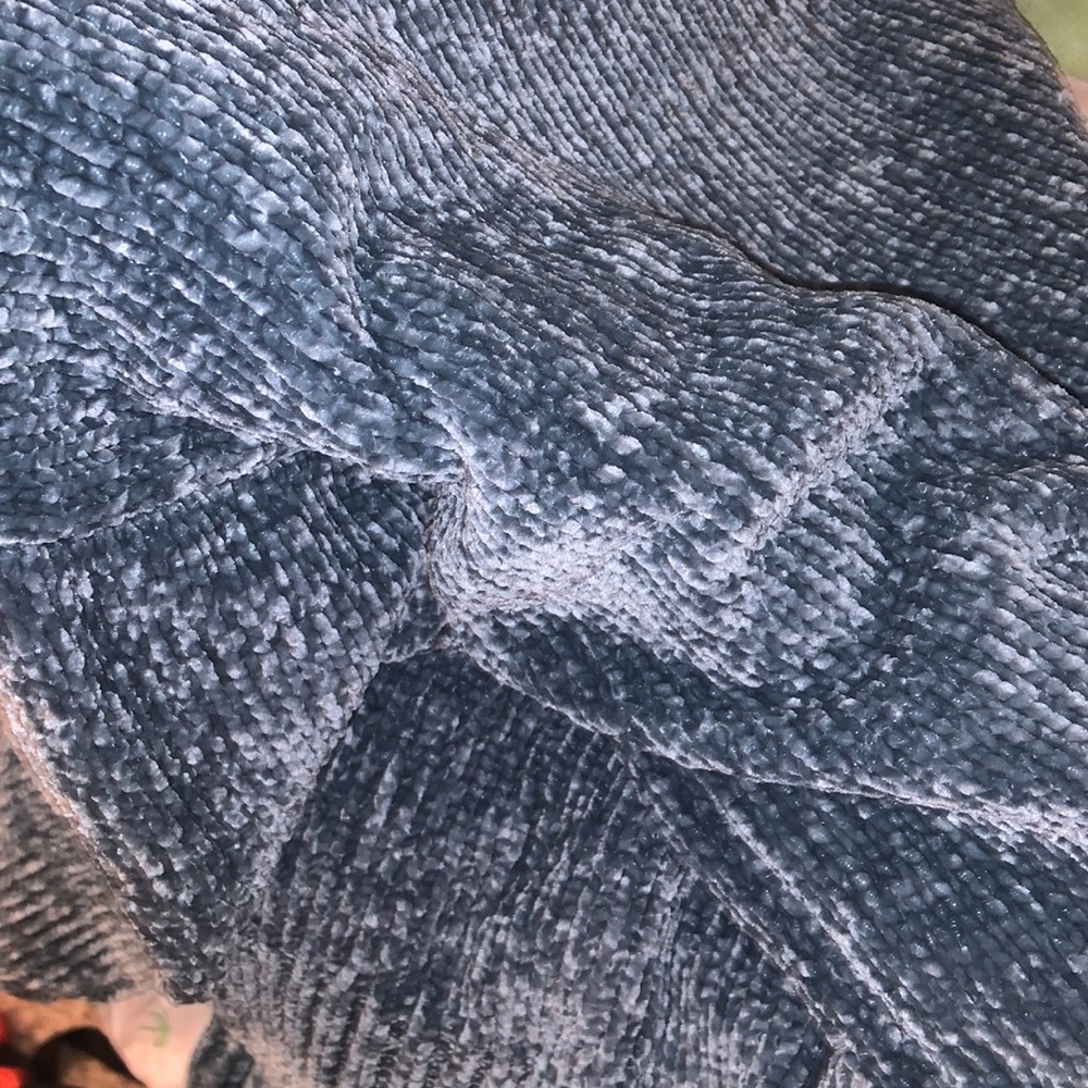 blue velvet sweater - Picture 6 of 6